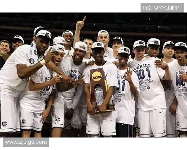 篮球与足球巨星精彩集锦 高光时刻与震撼进球全程回顾